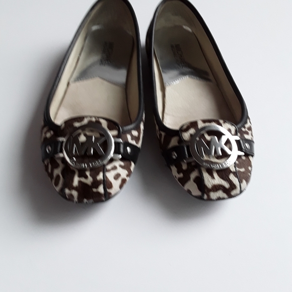 Michael Kors Flats - Picture 3 of 4